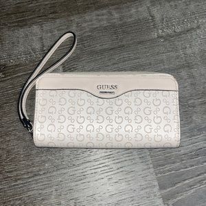 GUESS wallet